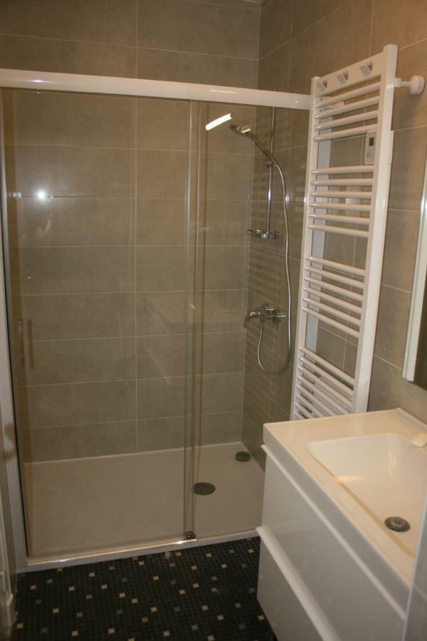 Le Haras Apartment ลีบอร์น ภายนอก รูปภาพ